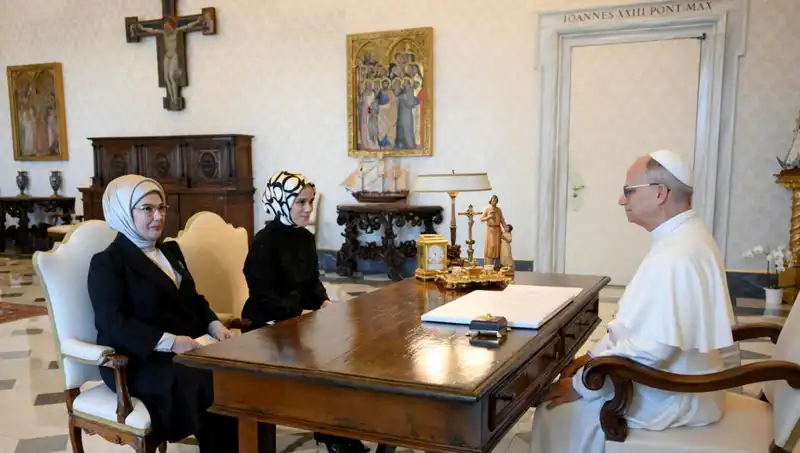 Emine Erdoğan ve Papa Leo, Gazze Üzerine Tarihi Bir Görüşme Gerçekleştirdi