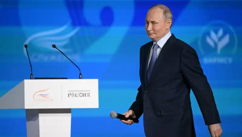 Rusya’da Yabancı Ajan Yasası: Putin’den Kritik Adım ve Etkileri