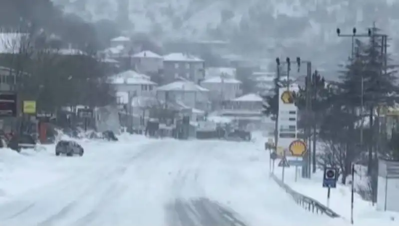 Sertavul Geçidi'nde Kar, Tipi ve Sis Ulaşımı Engelledi!