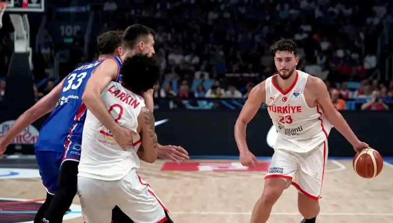 12 Dev Adam, İsveç’i 16 Turda Geçmeyi Başardı!
