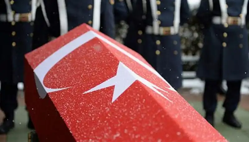 Pençe Kilit Operasyonu'nda Yaralanan Askerimiz Şehit Oldu: Ulusa Açık Başsağlığı Mesajı