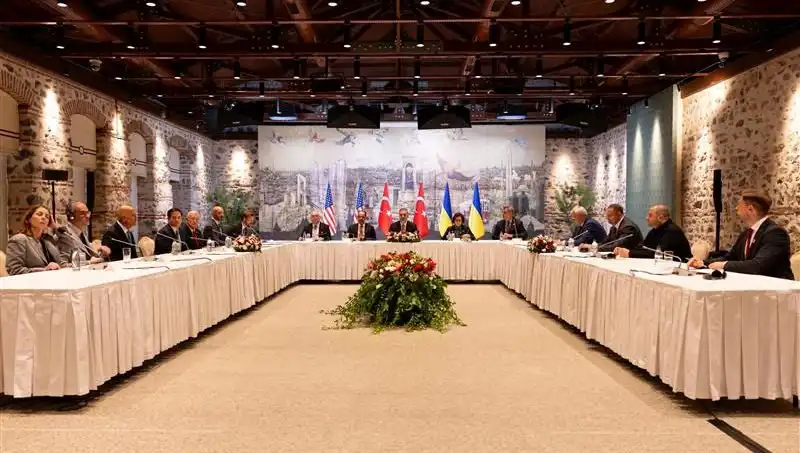 Barış İçin Kritik Gün: Üçlü Toplantıda Tarihi Adımlar Atılıyor