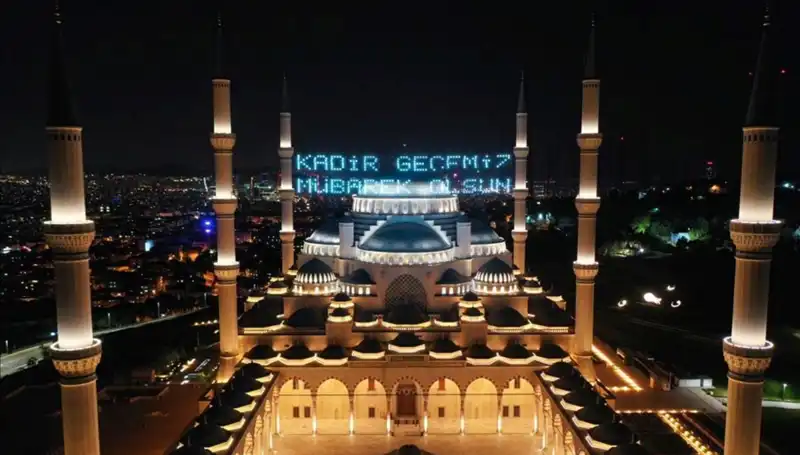 2025 Kadir Gecesi: Ramazan’ın Gizemi ve Manevi Değeri