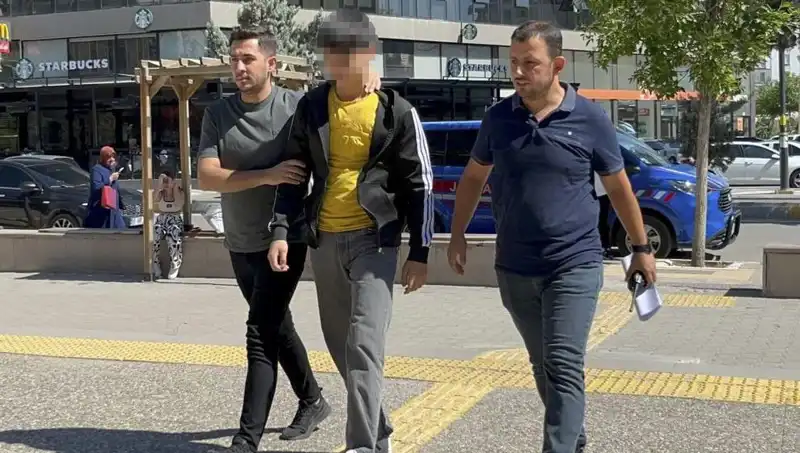 Tartışma Sonrası Kardeşini Bıçaklayan Genç Gözaltına Alındı