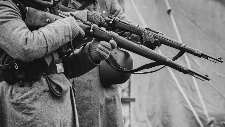İngiliz İstihbarat Şefinin Ailesindeki Şok Gerçek: Nazi Casusu Dedesi