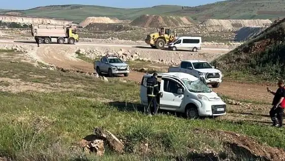 Mardin'de Feci Kaza: Dört Kişi Yaralandı, Olayın Ardındaki Gizem Ne?