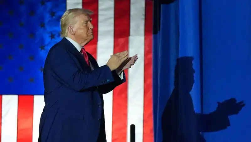 Trump, 100 Gün İçinde Tarihin Akışını Değiştirdiğini Açıkladı