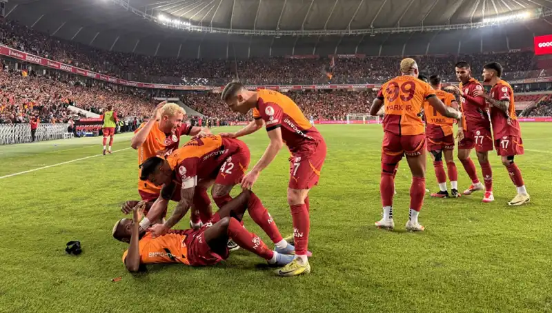 Galatasaray Şampiyonluk İçin Sadece 1 Puan Gerekiyor: Taraftarlar Heyecanla Bekliyor!