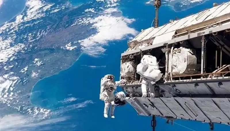 NASA ve Rusya, Uzay İstasyonu İşbirliği İçin Tarihi Anlaşma Yaptı
