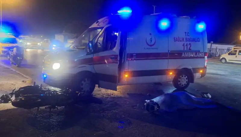 Antalya'da Trafik Kazasında Motosikletli Genç Hayatını Kaybetti