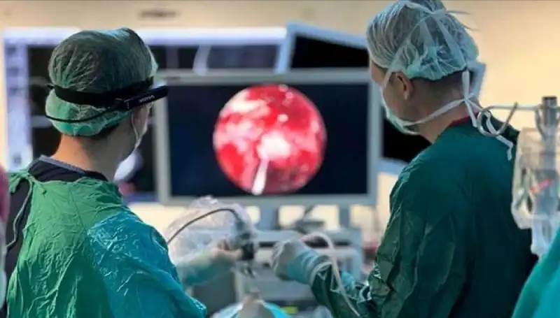 Lazer Parası İsteyen Cerrahın Tutuklanma Süreci ve Sonuçları