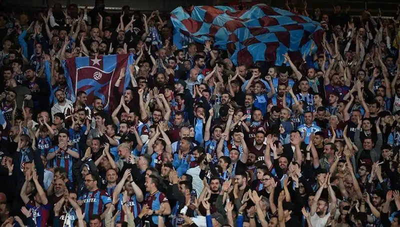 Trabzonspor-Galatasaray Maçı İçin Biletler Çıktı, Taraftarlar Coşku İçinde!