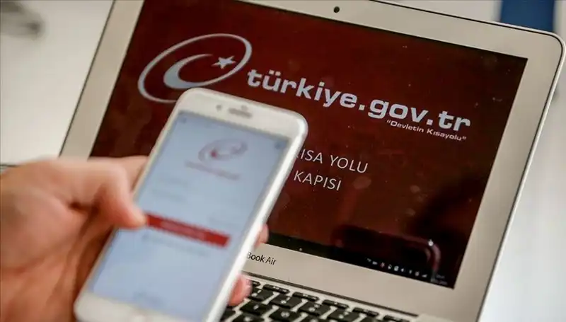 e-Devlet Üzerinden 8 Bini Aşan Hizmet: Bakan Kacır'dan Önemli Duyuru